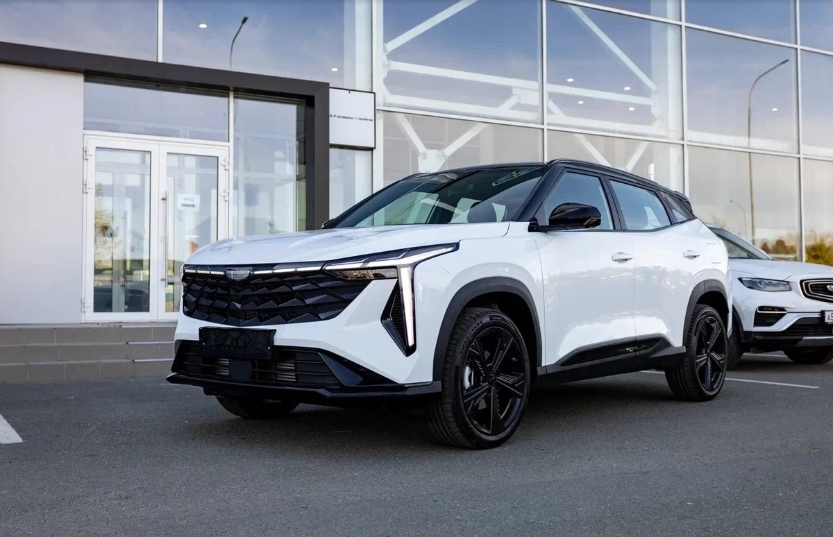 Geely Cityray с автосалона по цене от 1 710 000 рублей